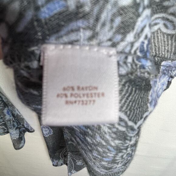 Lauren Conrad Blue Floral Top Size Medium Flutter Sleeve Boho - Picture 13 of 16